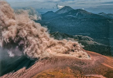 Vulcão Momotombo na Nicarágua