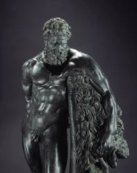 Arte grega: «Héracles em repouso», pormenor. Escultura de bronze de Lísipo de Sicião (395-305 a.C.), século IV a.C., proveniente do santuário de Hércules Curino, Sulmona. Museu Arqueológico Nacional, Chieti, Itália