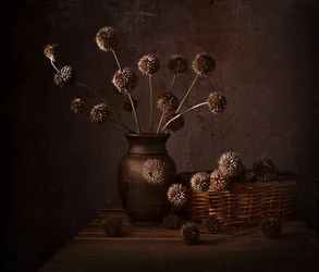 Flores secas com um toque rústico