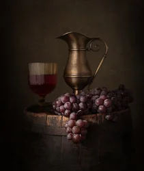 Natureza morta rústica com vinho