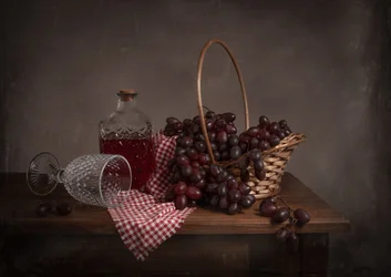 Uvas e vinhos de colheitas antigas