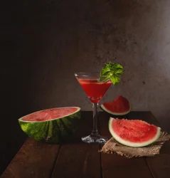 Cocktail de melancia e menta