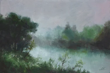 Paisagem fluvial enevoada