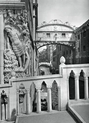A Ponte dos Suspiros e Palácio dos Doges, Veneza, 1937