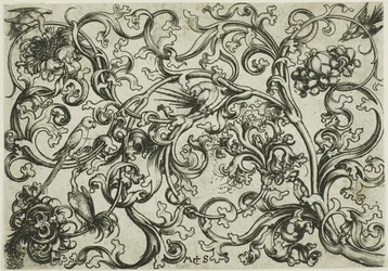 Ornamento de videira com papagaios e pássaros