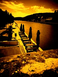 Na ponte principal velha em Würzburg