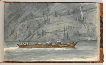 Paisagem do fiorde com barco a remo. Krøderen, Noruega