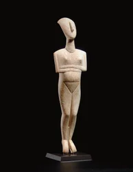 Figura feminina reclinada das Cíclades, símbolo do Mestre de Schuster, Início das Cíclades II, c.2400 aC (mármore)