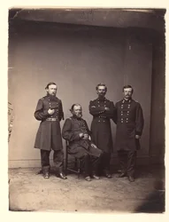 O general William Ward e o seu estado-maior