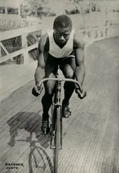 Retrato do ciclista americano Major Taylor (1878)