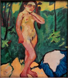 Menina na floresta
