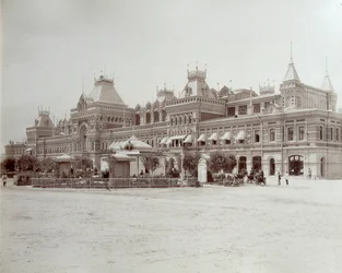 Prédio da feira principal, a Exposição de Toda a Rússia, Nizhny Novgorod, Rússia, 1896.