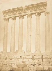 Colunata do Templo do Sol, em Baâlbek Héliopolis, setembro de 1850.