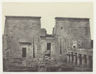Drômos e Philônes, Grande Templo de Ísis em Pilônes; Núbia, chapa 72 do álbum "Egypte, Nubie, Palestine et Syrie" (1852)