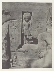 Ibsamboul, Esculturas da entrada do Spéos de Phrè, Núbia, chapa 105 do álbum "Egypte, Nubie, Palestine et Syrie" (1852)