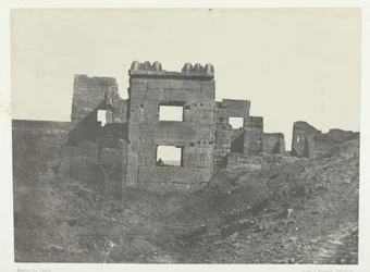 Medinet-Habu, Fachada Oriental do Gynaeceum de Ramsés-Meiamun, Tebas, 184951, impresso em 1852.