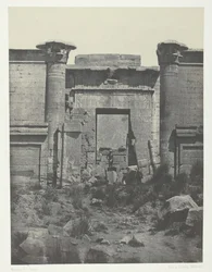 Medinet-Habu, Propylaea of the Thutmoseum, Thebes, 184951, impresso em 1852.