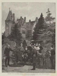 Visita da Rainha à Imperatriz Frederick em Friedrichshof, Sua Majestade plantando uma árvore nos jardins do castelo