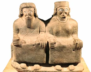 O deus Hadad e a deusa Ishtar