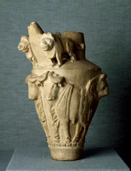 Arte mesopotâmica: vaso de pedra calcária ritual com touros e leões. Sol. h. 30.2 cm Do local de Uruk (ou Uruk), Iraque. Bagdá, Museu Arqueológico