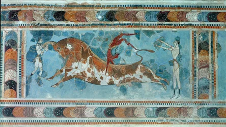 A civilização minóica: "cena de taurokathapsia (ou taurocatapsia), desporto cretense que consiste em saltar nas costas de um touro" Fresco do palácio do Rei Minos a Cnossos (Knossos). 1700-1400 AC. Heraklion, Museu Arqueológico