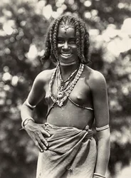 Construindo um Império na era fascista: Cunama girl, 09051936