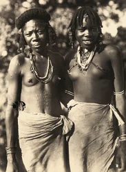 Construindo um Império na era fascista: meninas de Cunama, 09051936