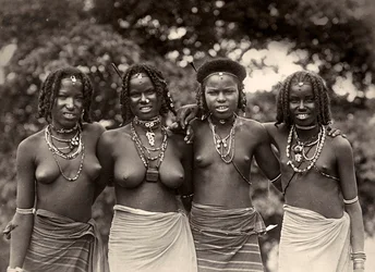 Construindo um Império na era fascista: meninas Cunaman, 09051936