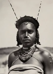 Construindo um Império na Era Fascista: uma menina Cunama, 09/05/1936 (foto a p/b)