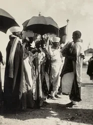 Construir um império na era fascista: ler os evangelhos, 09/05/1936 (foto a p/b)