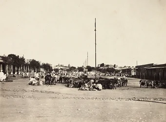 Construir um império na era fascista: a antiga praça do mercado de Asmara, 09/05/1936 (foto a p/b)