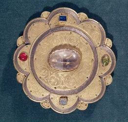 Relicário Polylobed, do século 13 (ouro, madeira e pedras preciosas)