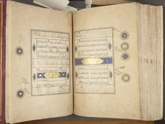 Fol 311 verso 312 recto, Timurid Quran, 1441 (tinta e ouro sobre papel)