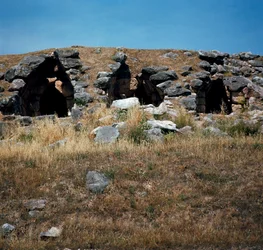 Arte micénica: casas construídas nas fortificações da cidade de Tirynthe, por volta de 1200 AC. Grécia