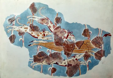 Arte micénica: cena de caça, cães perseguem um javali. Fragmento de fresco do palácio de Tirinto e reconstituição