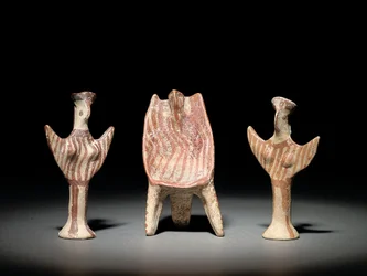 Figura Psi, trono com figura sentada e figura Psi, c.1300-1200 AC (terracota)