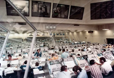 O lançamento do Skylab 2, Kennedy Space Center, Flórida, EUA, 1973.