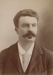 Maupassant por Nadar
