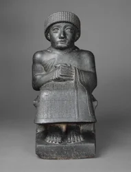 Estátua de Gudea, c.2090 AC (diorito)