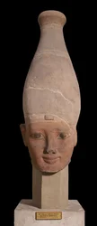 Cabeça de faraó com coroa branca do Alto Egipto, c.1400 a.C. (faiança)