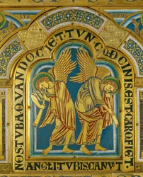 Anjos da Ressurreição, do Altar de Verdun ... (placa de esmalte em técnica champleve sobre cobre dourado)