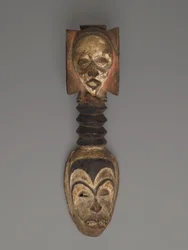 Máscara Okorossia, Igbo (madeira, pigmento)