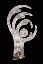 Recorte de garra de pássaro, 200 aC-400 dC (mica)