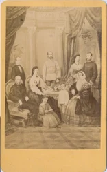 Franz Joseph I e Elisabeth da Áustria e a sua família imperial (ilustração)