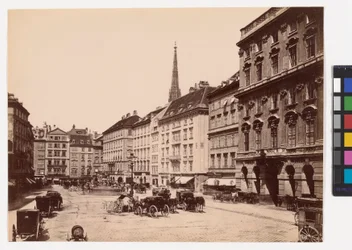 1. Neuer Markt - Vista em direcção à Catedral de Santo Estêvão