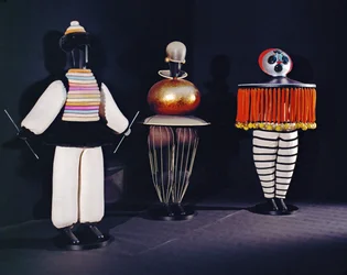 Três figuras para Das Triadische Ballett