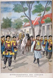 Um estrangeiro sob a guarda do exército chinês regular, China, 1900.