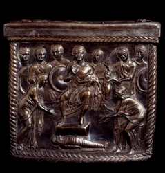 Arte Paleocreciana: Caixa relicário de prata conhecida como Capsella de San Nazaro (caixão relicário prateado de San Nazaro) - 370-397 apres JC Milan, Tesoro del Duomo Itália