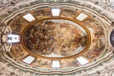 Catedral de San Cataldo, Capela de San Cataldo, Abóbada com frescos da glória de San Cataldo, Taranto, Puglia (foto)