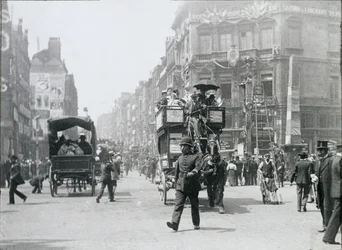 Ludgate Circus, Londres, preparado para o Jubileu da Rainha, 1897
